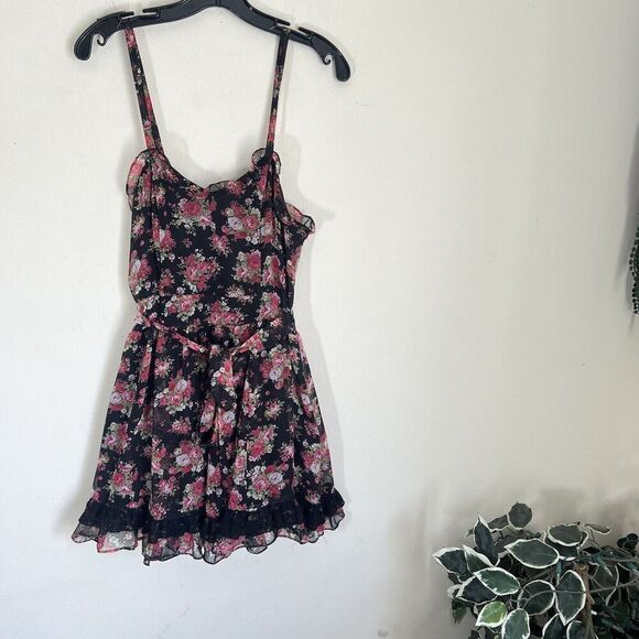 Tripp Nyc Daang Goodman Romantic Rose Garden Floral Dress Size S Lace Trim Goth - Picture 2 of 7
